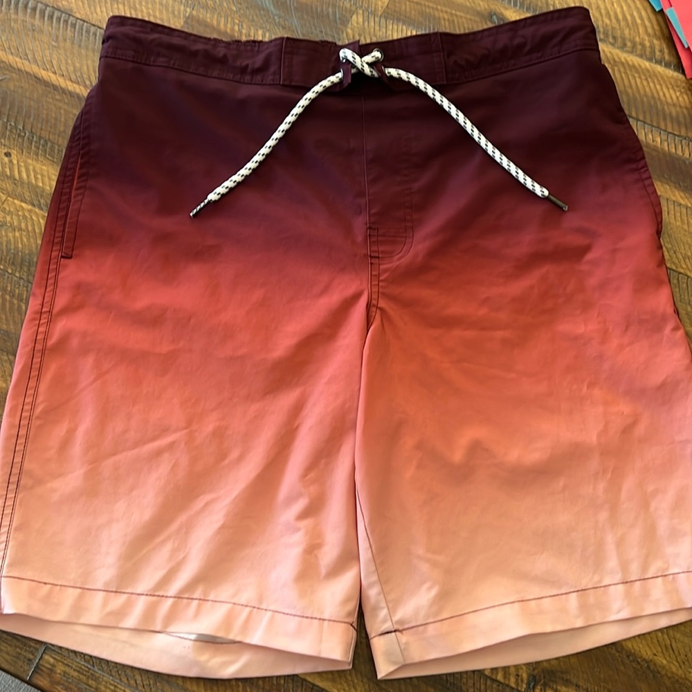 Men’s swim trunks